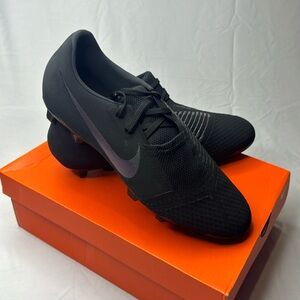 Brand New Men’s Cleats